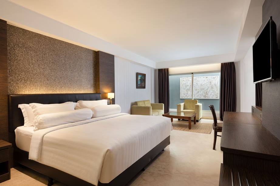 Deluxe Family Studio Room